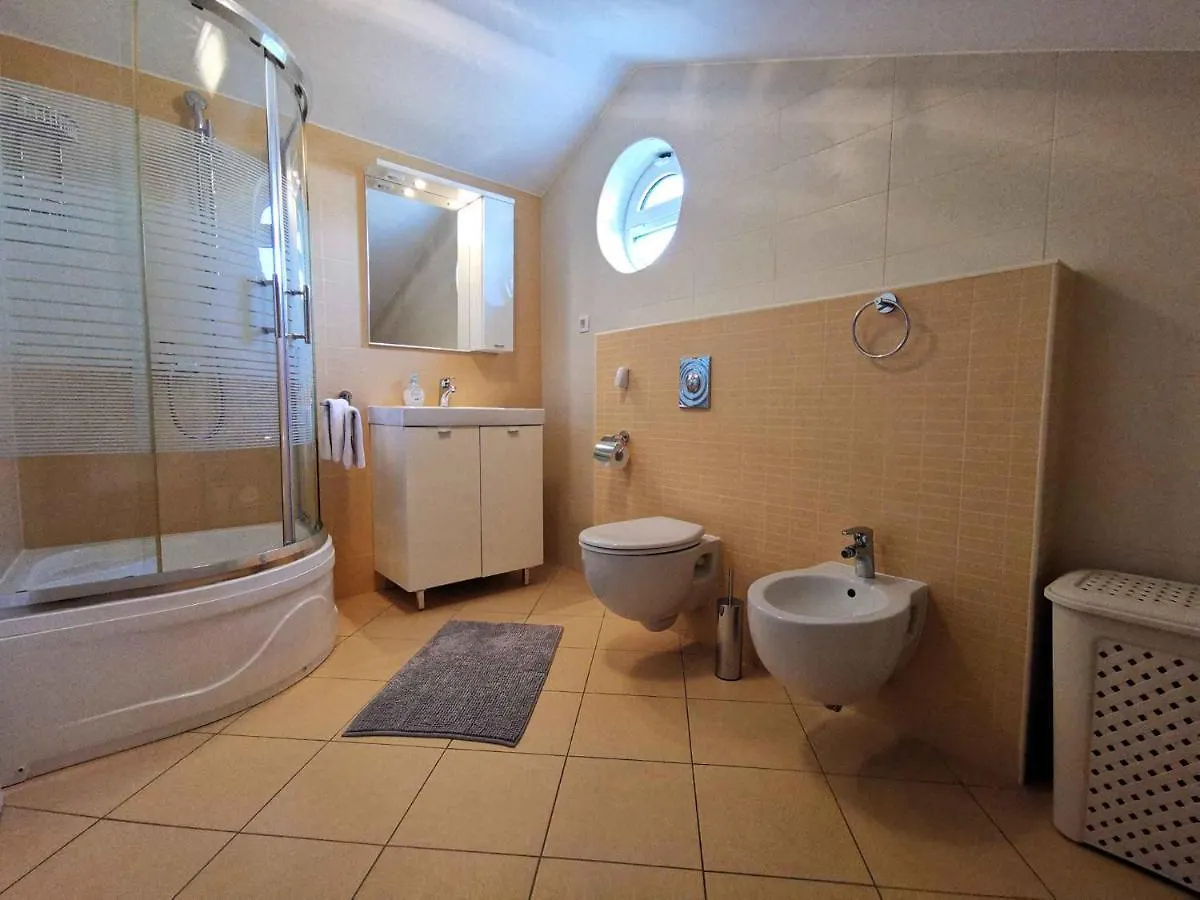 Apartment In Crikvenica 5739 Драмаль